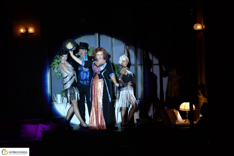 A Szabadtéri Színpadon A régi nyár című darabot láthatta a nagyérdemű 