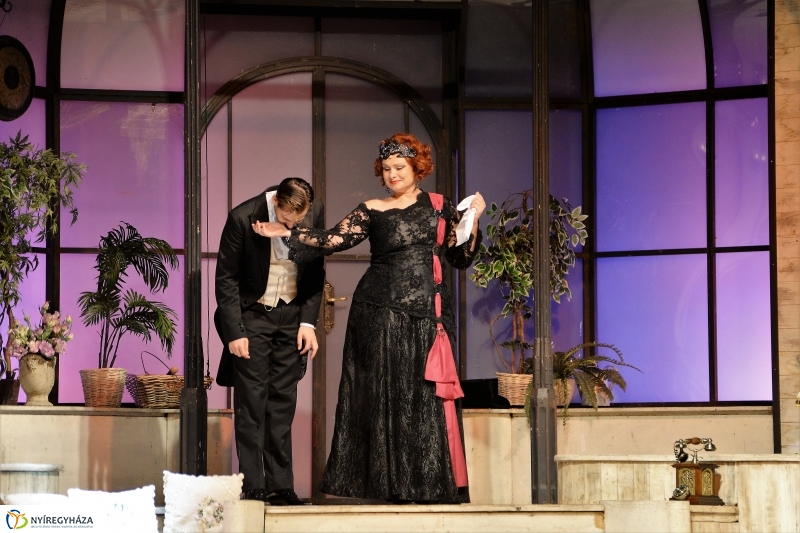 A Szabadtéri Színpadon A régi nyár című darabot láthatta a nagyérdemű 