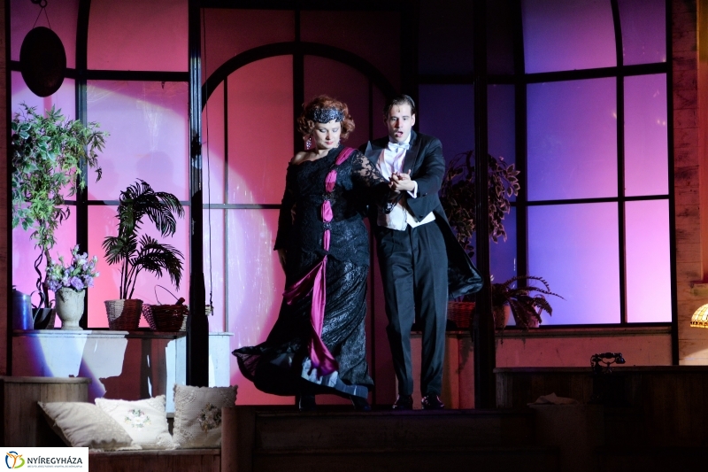 A Szabadtéri Színpadon A régi nyár című darabot láthatta a nagyérdemű 