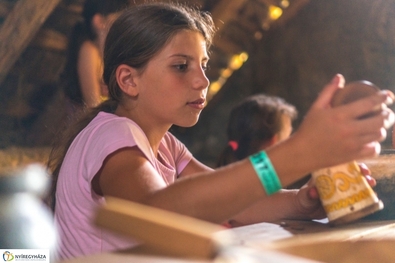 Táborozók a múzeumfaluban