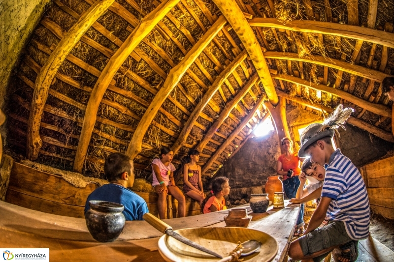 Táborozók a múzeumfaluban