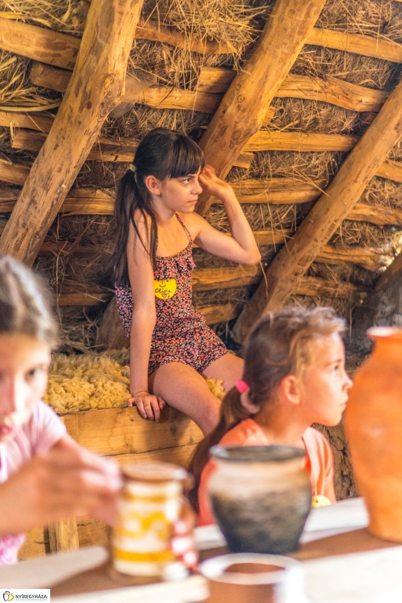 Táborozók a múzeumfaluban