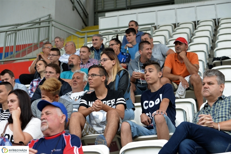 Szurkolói ankét a Szparinál