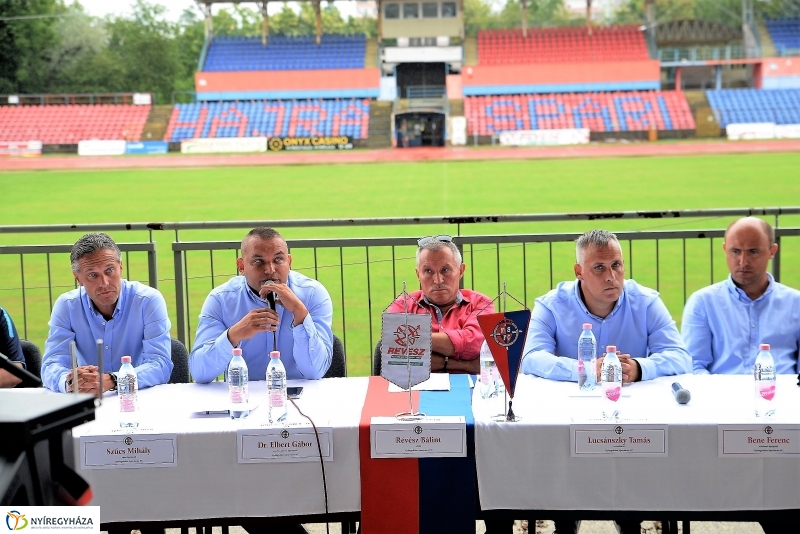 Szurkolói ankét a Szparinál