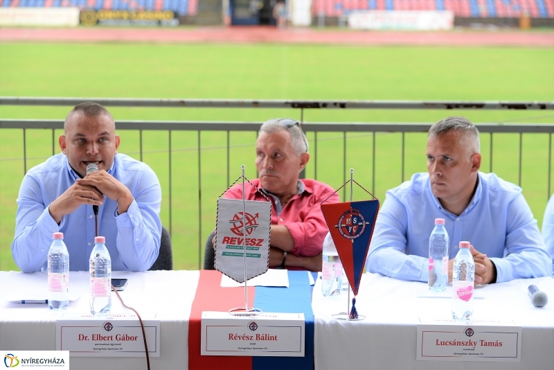 Szurkolói ankét a Szparinál