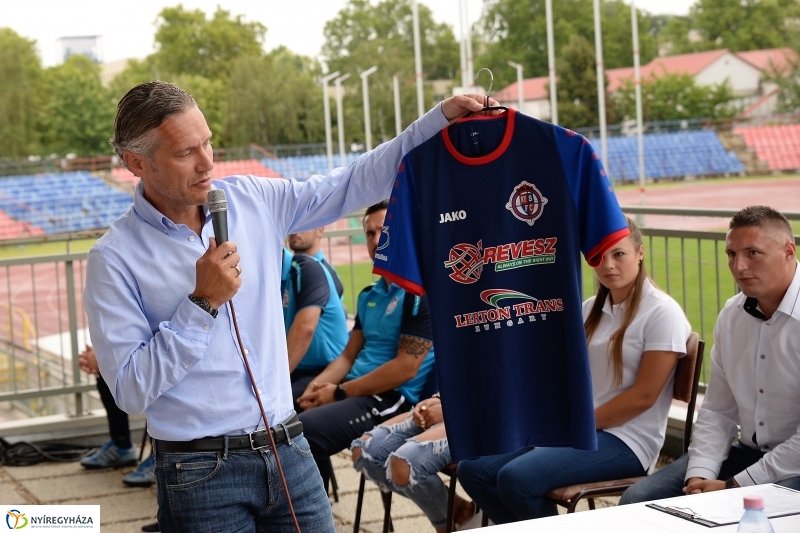 Szurkolói ankét a Szparinál