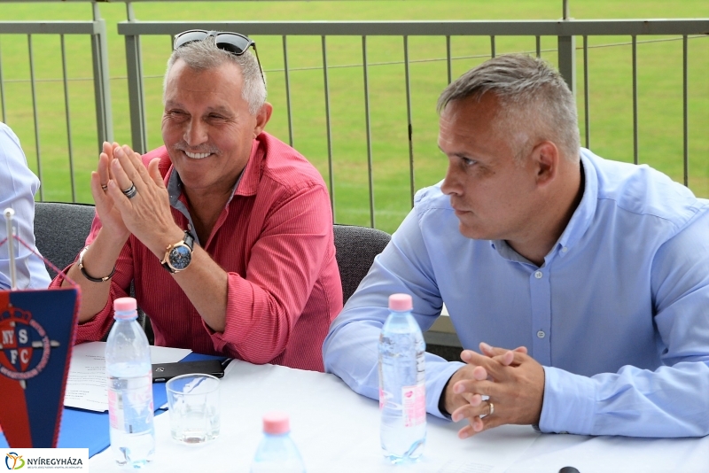 Szurkolói ankét a Szparinál