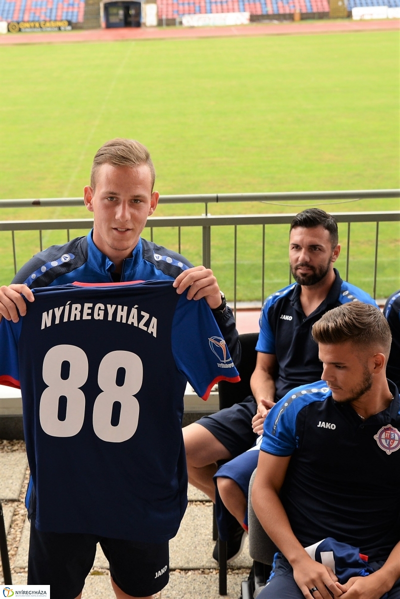 Szurkolói ankét a Szparinál