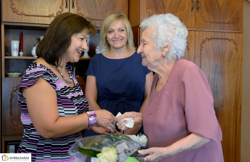 Pancsusák Andrásné 90 éves - önkormányzati köszöntés