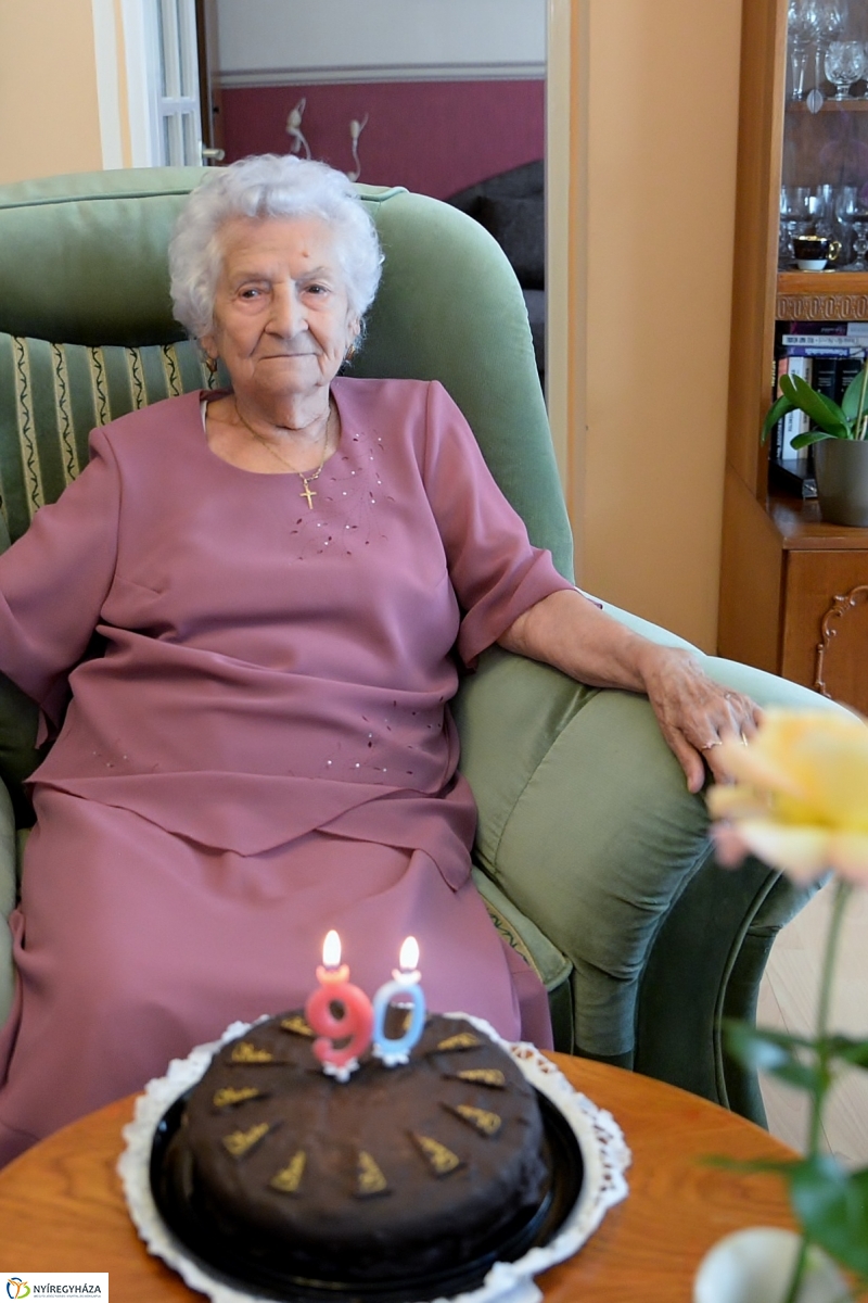 Pancsusák Andrásné 90 éves - önkormányzati köszöntés