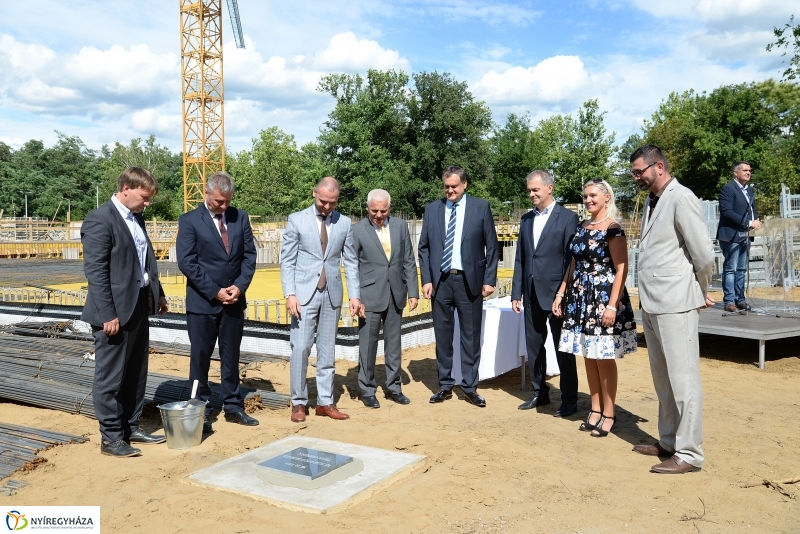 Sóstó Hotel-ünnepélyes alapkőletétel