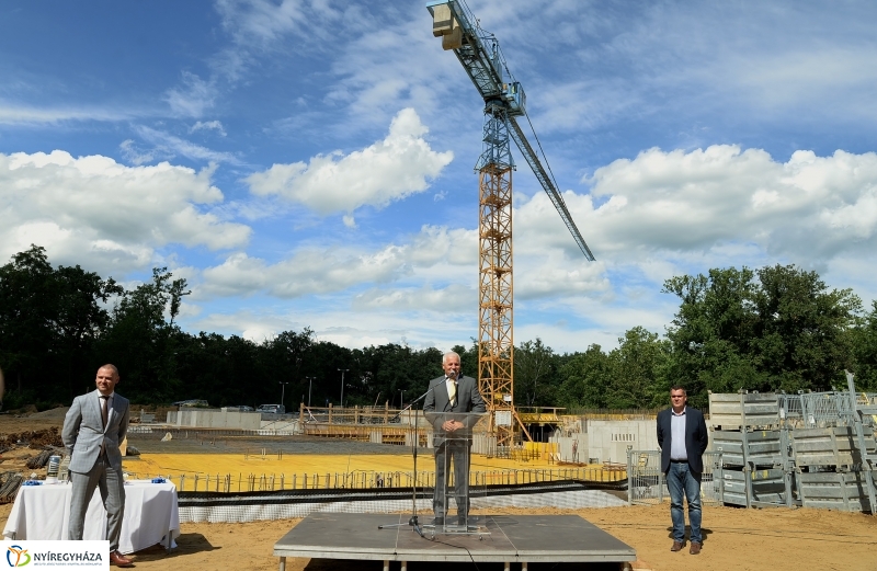 Sóstó Hotel-ünnepélyes alapkőletétel