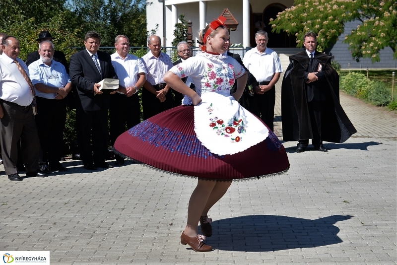 Sóstóra érkezett a Vizsolyi Biblia