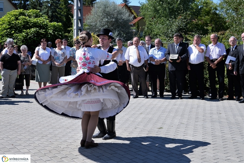 Sóstóra érkezett a Vizsolyi Biblia