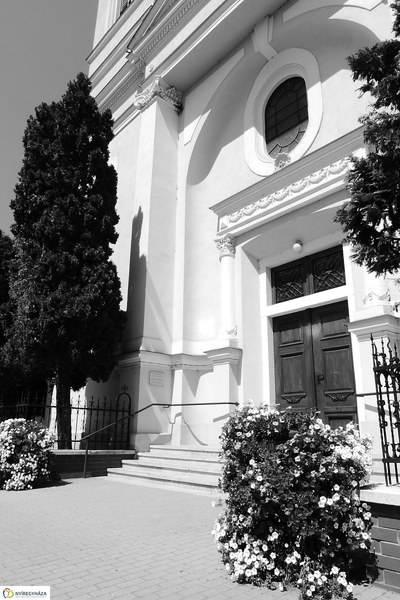 Nyíregyháza fekete-fehér köntösben 1 - fotó Szarka Lajos