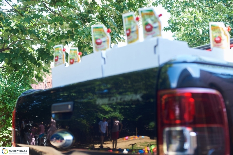 Frissítő a gyerekeknek - fotó Szarka Lajos