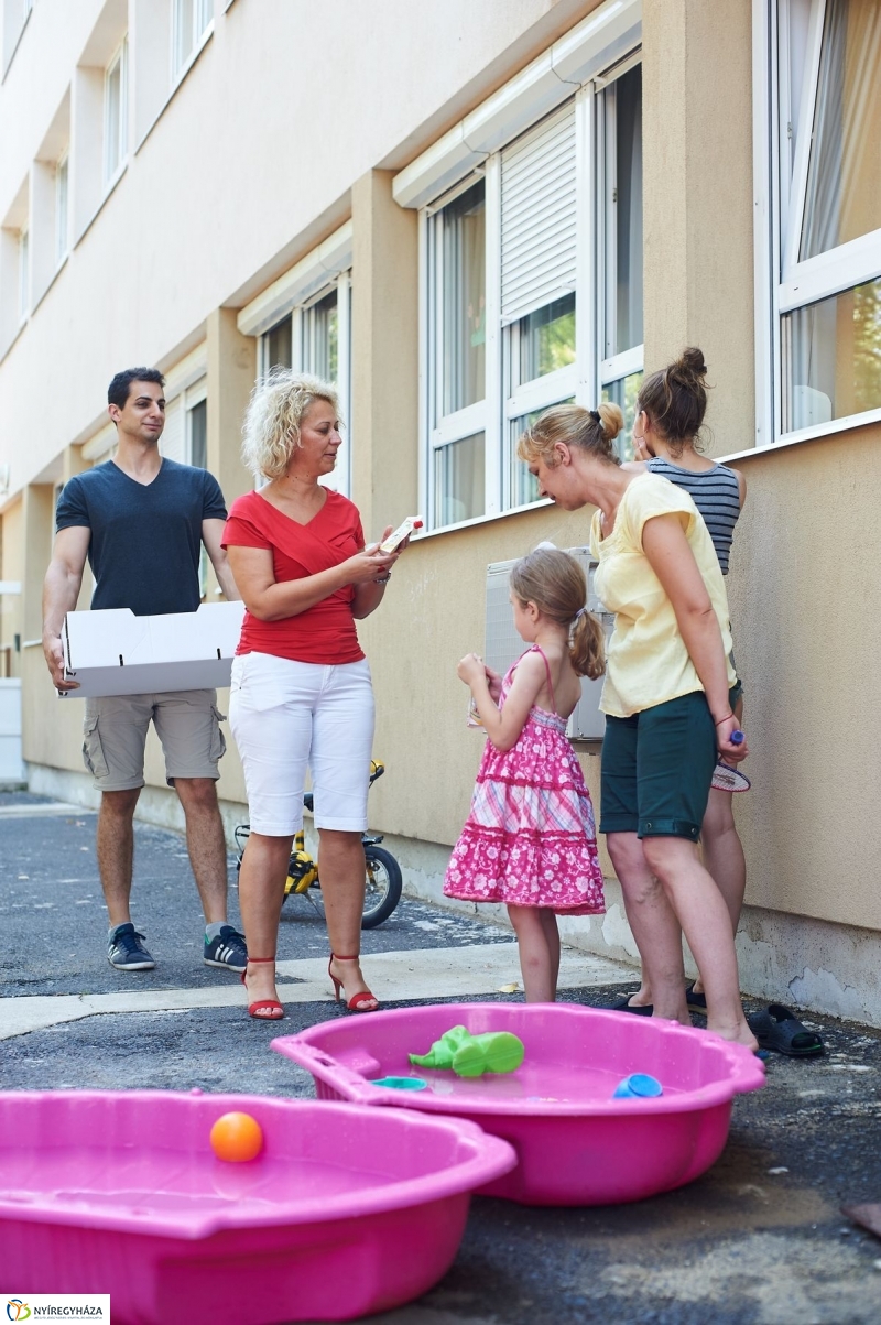 Frissítő a gyerekeknek - fotó Szarka Lajos