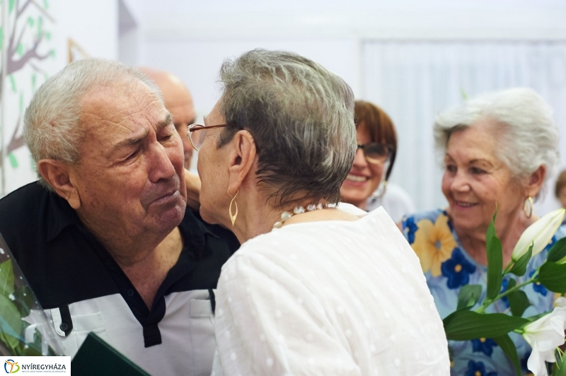 Szépkorú köszöntése-Német Miklósné - fotó Szarka Lajos
