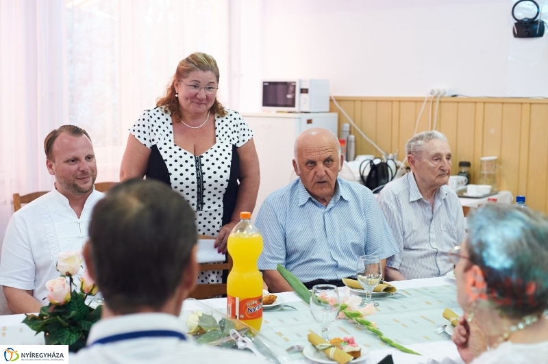 Szépkorú köszöntése-Német Miklósné - fotó Szarka Lajos