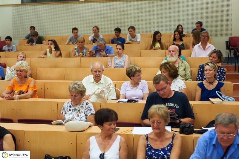 Értékes Esték-helyismereti gyűjtemény - fotó Szarka Lajos
