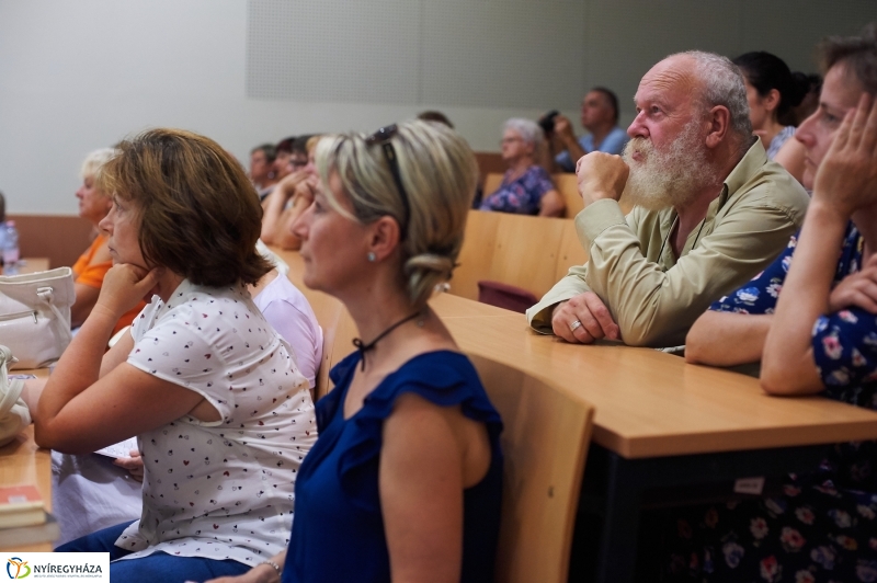 Értékes Esték-helyismereti gyűjtemény - fotó Szarka Lajos