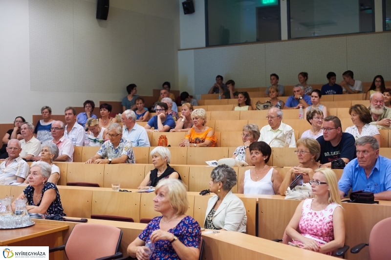 Értékes Esték-helyismereti gyűjtemény - fotó Szarka Lajos