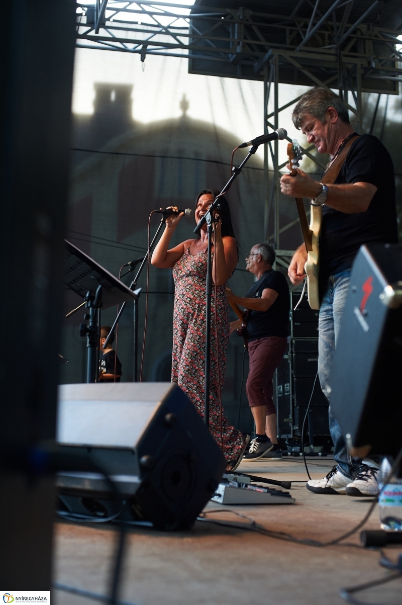 Hőség ellen Serfeszt - fotó Szarka Lajos