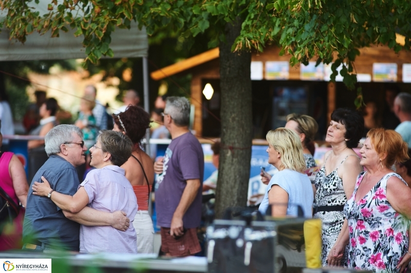 Hőség ellen Serfeszt - fotó Szarka Lajos