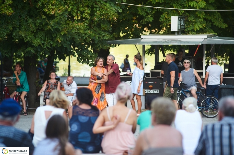 Hőség ellen Serfeszt - fotó Szarka Lajos