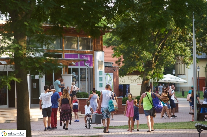 Egy nyári este Sóstón - fotó Szarka Lajos