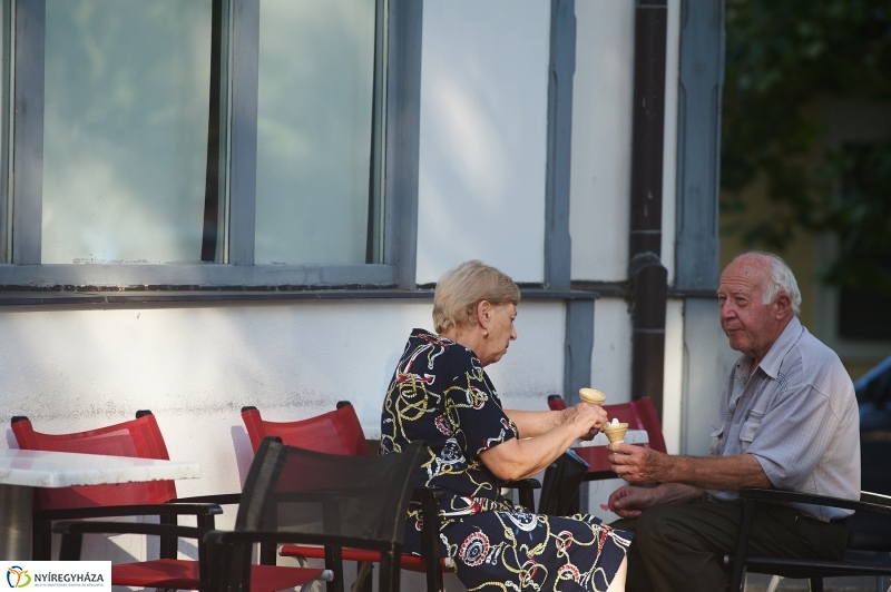 Egy nyári este Sóstón - fotó Szarka Lajos