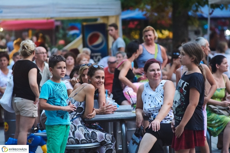Egy nyári este Sóstón - fotó Szarka Lajos