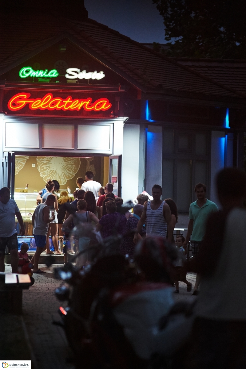 Egy nyári este Sóstón - fotó Szarka Lajos