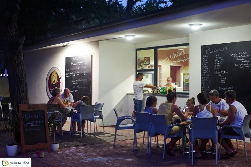 Egy nyári este Sóstón - fotó Szarka Lajos