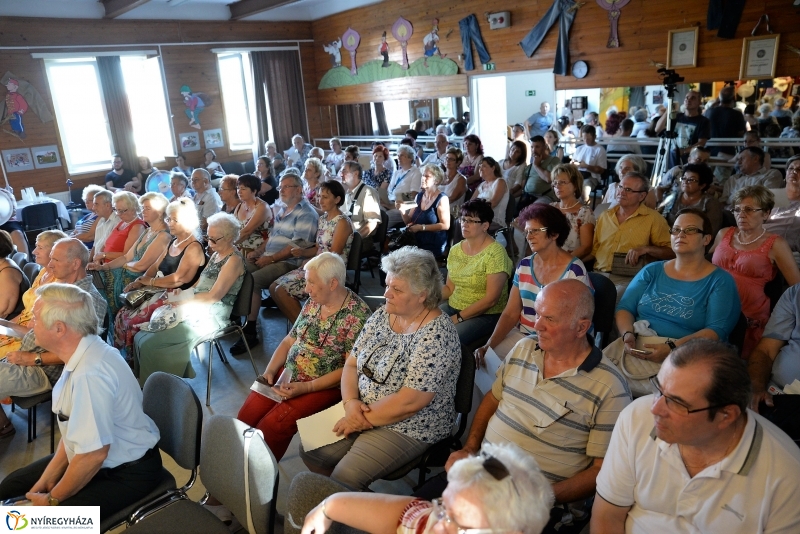 Duplaretro koncert a Városmajori Művelődési Házban