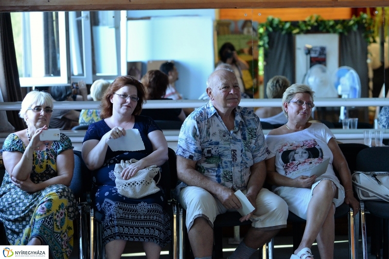 Duplaretro koncert a Városmajori Művelődési Házban