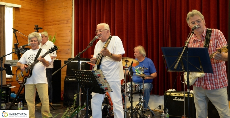 Duplaretro koncert a Városmajori Művelődési Házban