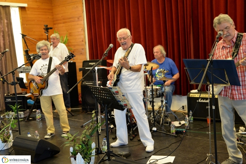 Duplaretro koncert a Városmajori Művelődési Házban