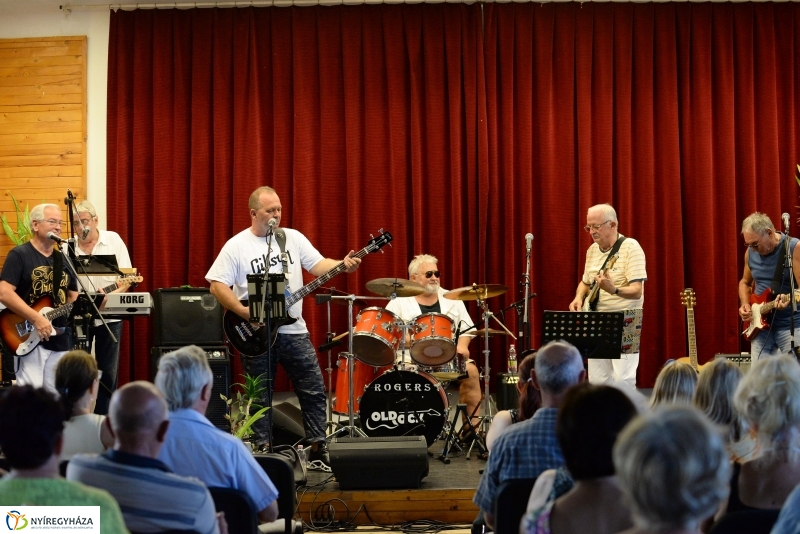 Duplaretro koncert a Városmajori Művelődési Házban