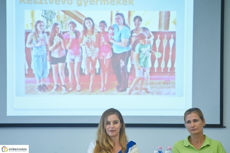 Látogatás a Gyermekrehabilitációs osztályon - fotó Szarka Lajos