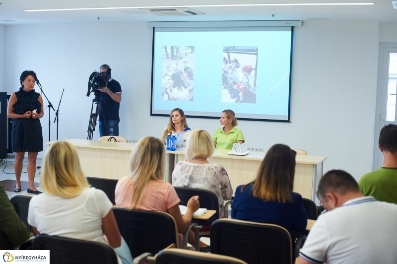 Látogatás a Gyermekrehabilitációs osztályon - fotó Szarka Lajos