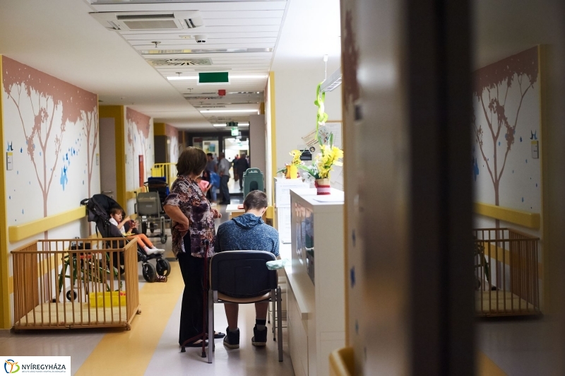 Látogatás a Gyermekrehabilitációs osztályon - fotó Szarka Lajos