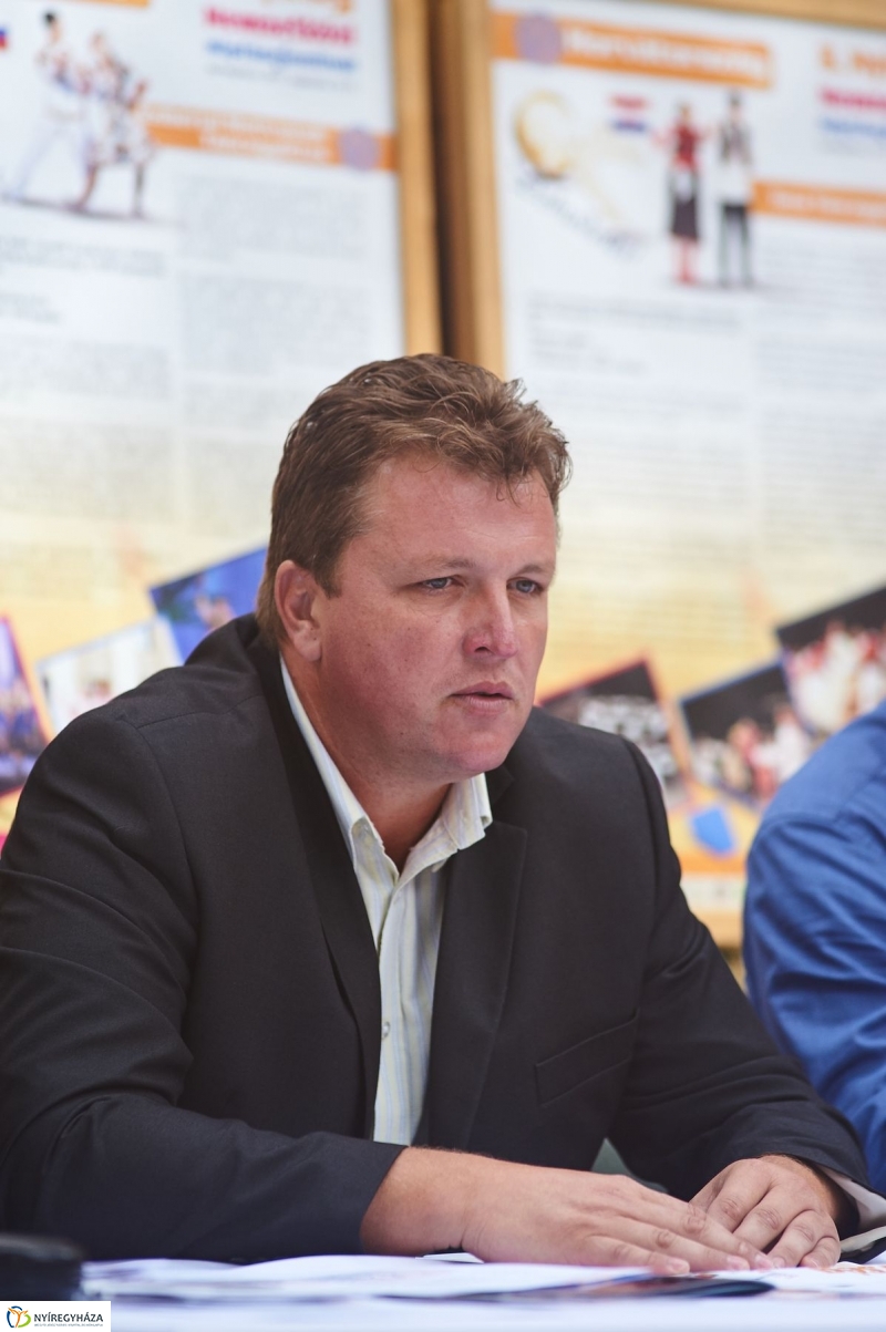 Néptánc fesztivál sajtótájékoztató - fotó Szarka Lajos