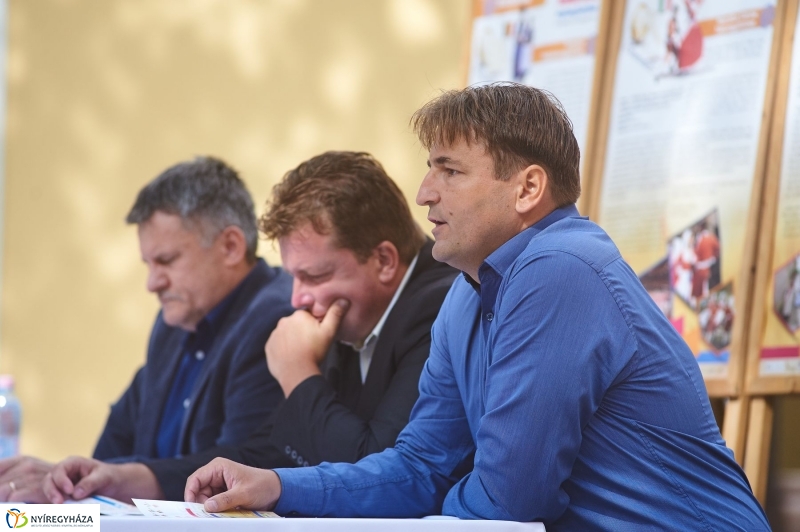 Néptánc fesztivál sajtótájékoztató - fotó Szarka Lajos