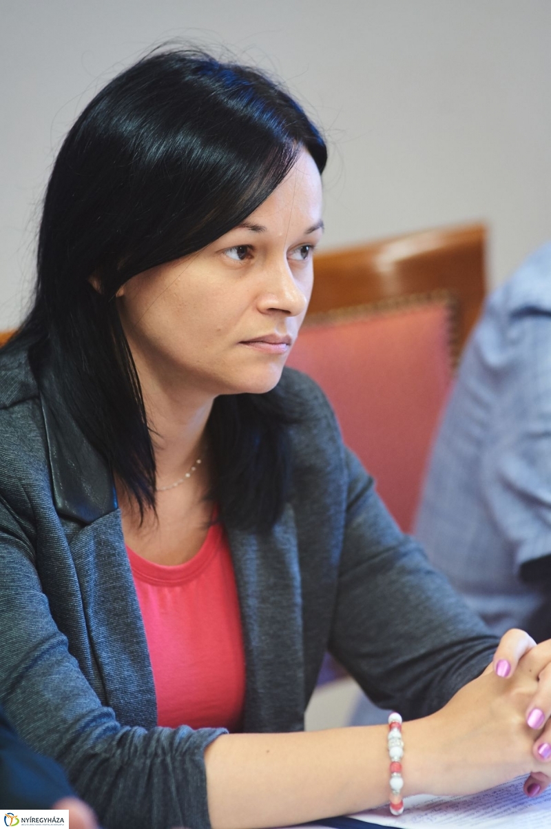 Megállapodás a múzeum és a könyvtár között - fotó Szarka Lajos