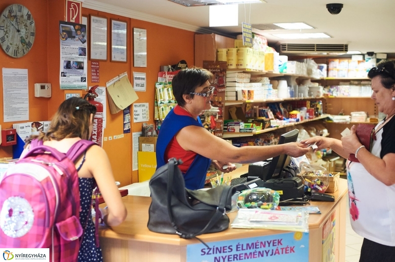 Tanszer vásár - fotó Szarka Lajos