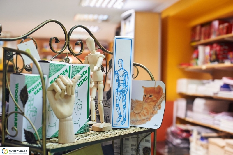 Tanszer vásár - fotó Szarka Lajos