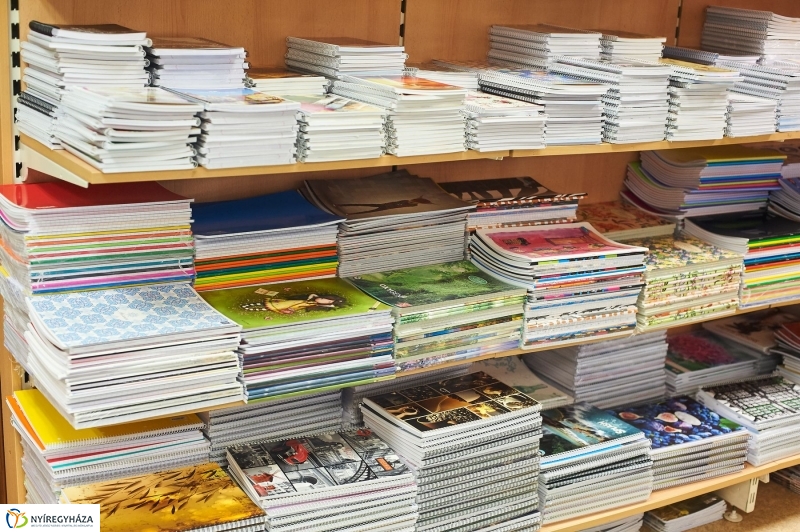 Tanszer vásár - fotó Szarka Lajos