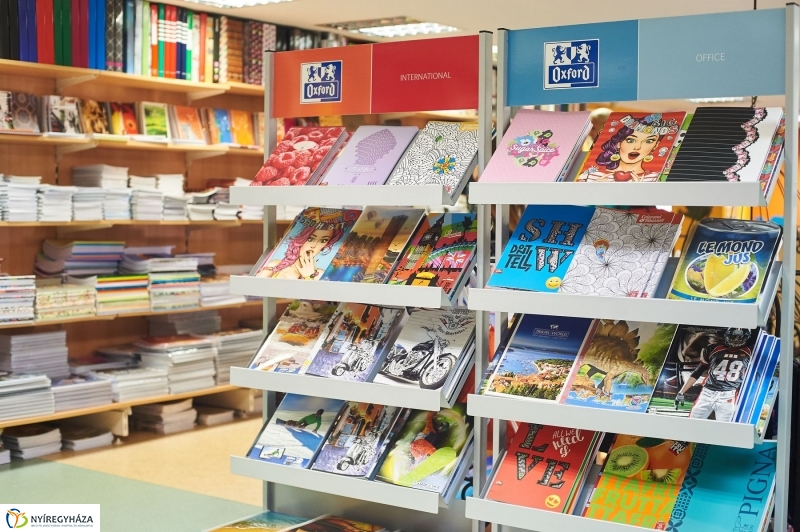 Tanszer vásár - fotó Szarka Lajos