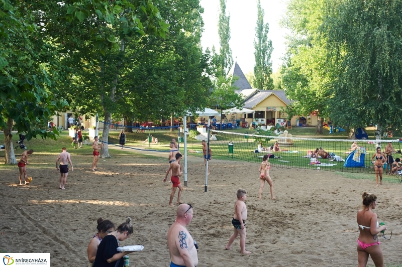 Egy nyári este a Tófürdőn - fotó Szarka Lajos